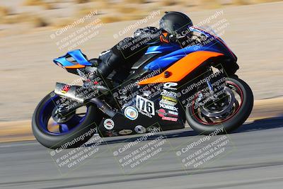 media/Jan-08-2022-SoCal Trackdays (Sat) [[1ec2777125]]/Turn 11 (215pm)/